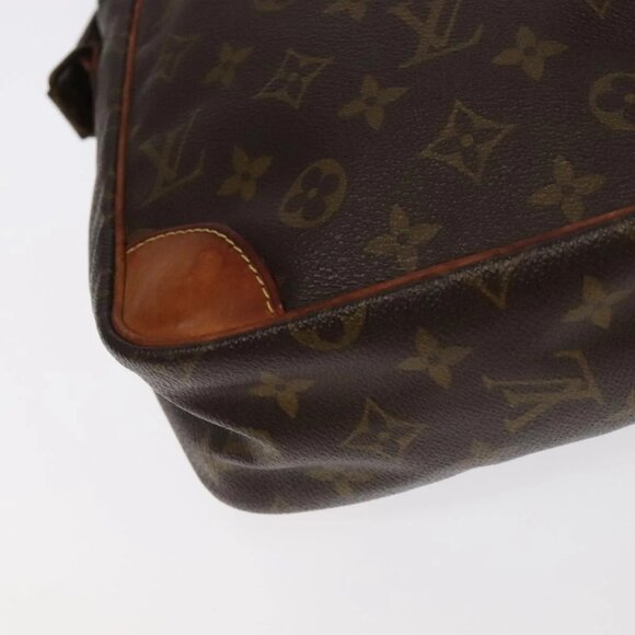 LOUIS VUITTON Monogram Danube MM Shoulder Bag M45264 LV Auth 107149 - Picture 3 of 16